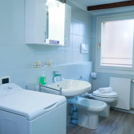 Casa Garisenda * Μπολόνια